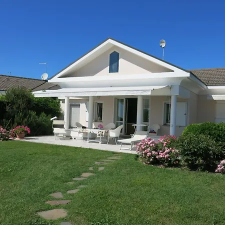 Villa Estate Caleri